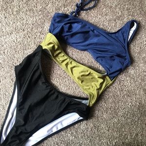 ▪️Cupshe cut out one piece